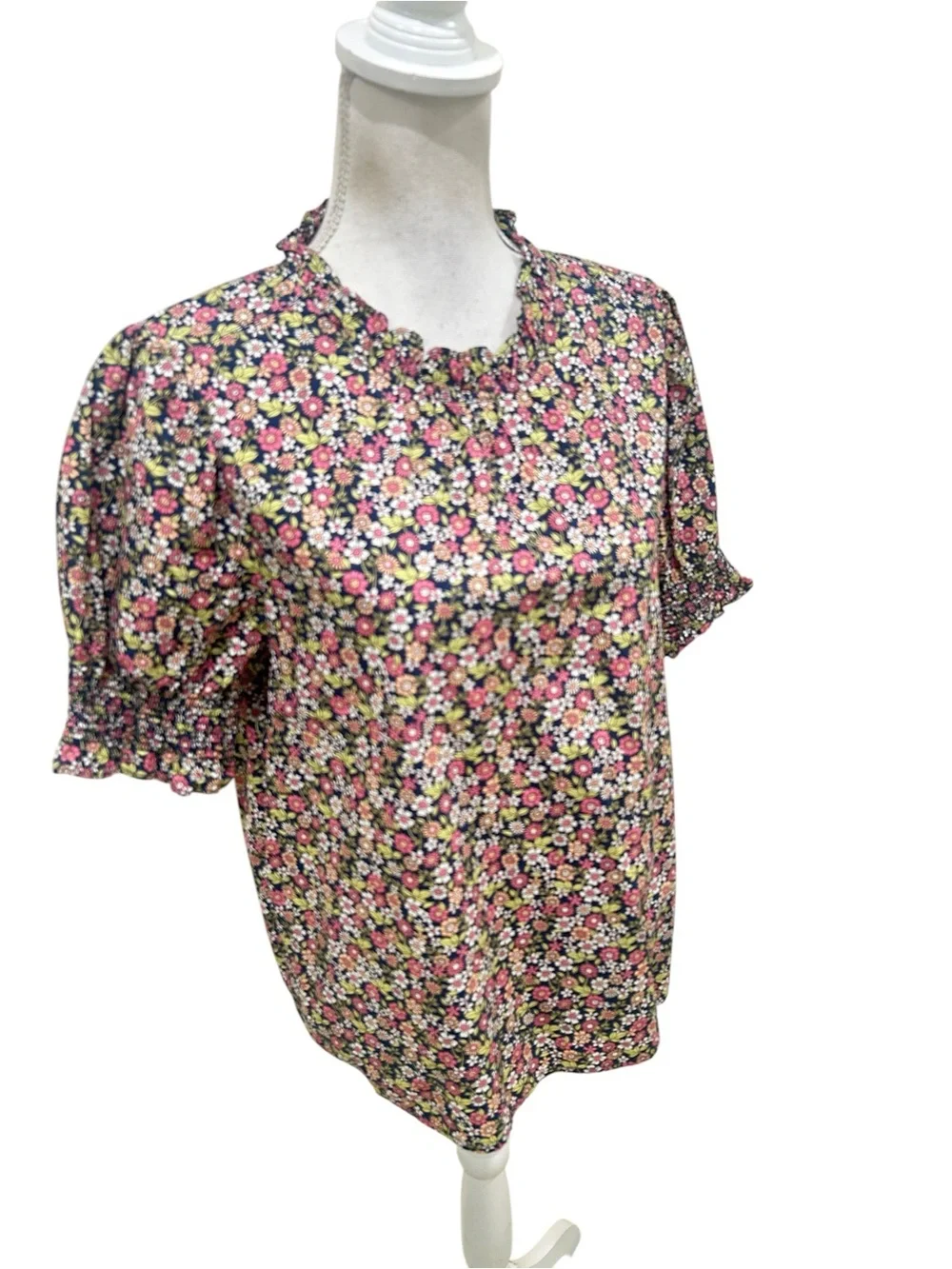 J. Crew meadow flowers print Puff-Sleeve Blouse Pink Cream black size medium